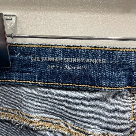 AG The Farrah Skinny Ankle High-Rise Jeans Blown Out Knee Raw Hem Size 28R - Picture 8 of 10